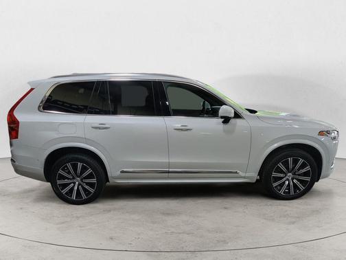 2023 Volvo XC90 B6 Plus 7-Seater