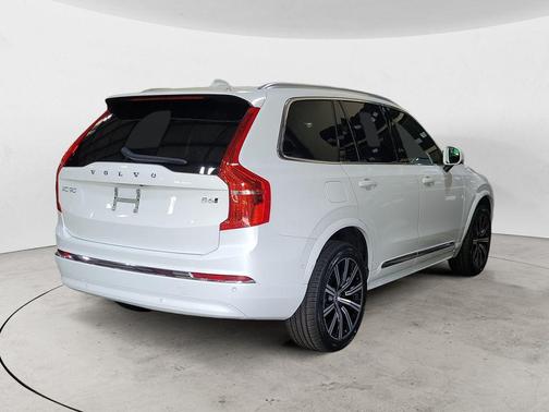 2023 Volvo XC90 B6 Plus 7-Seater