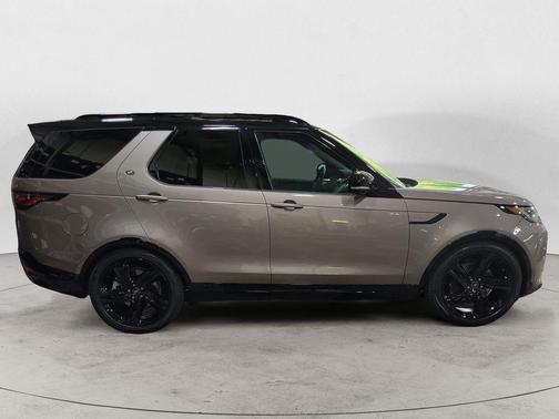 2025 Land Rover Discovery P360 Dynamic SE