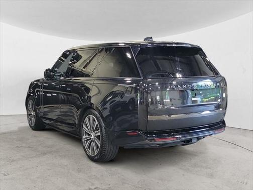 2023 Land Rover Range Rover SV