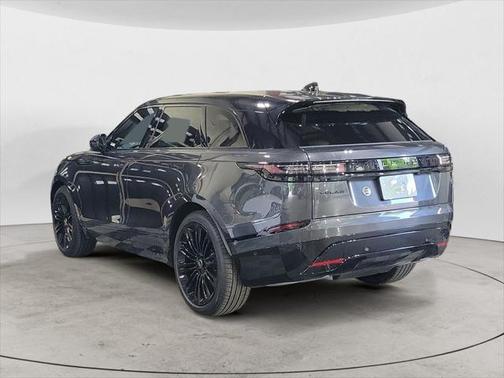2026 Land Rover Range Rover Velar P250 SE R-Dynamic