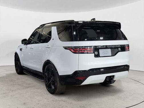 2025 Land Rover Discovery P360 Dynamic SE