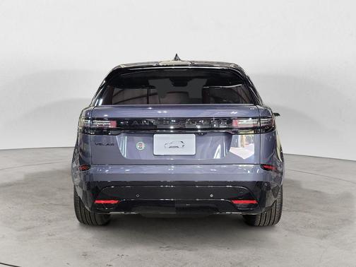 2026 Land Rover Range Rover Velar P250 SE R-Dynamic