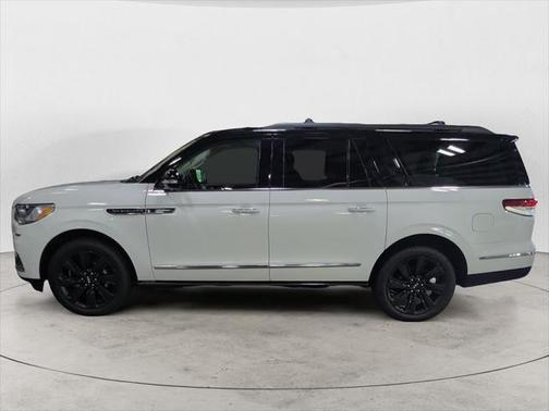 2023 Lincoln Navigator Black Label