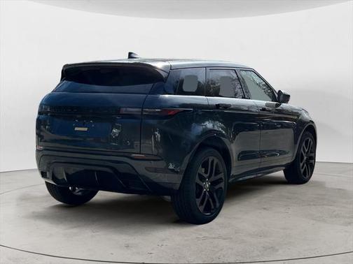 2026 Land Rover Range Rover Evoque Dynamic SE