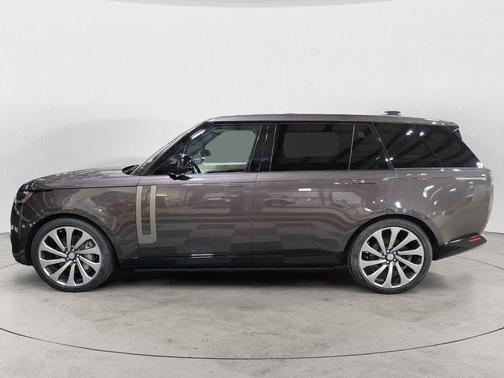 2023 Land Rover Range Rover P530 SE