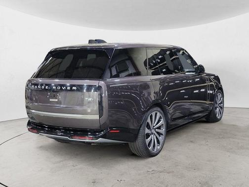 2023 Land Rover Range Rover P530 SE