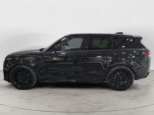 2026 Land Rover Range Rover Sport SE