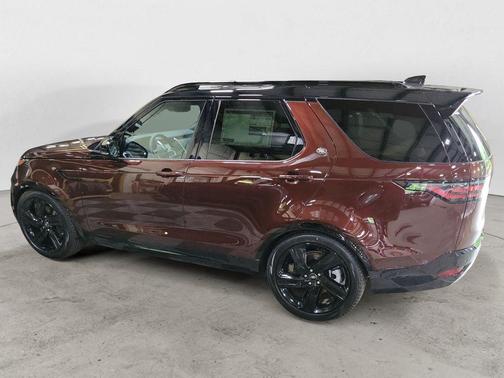 Sedona Red 2026 Land Rover Discovery Gemini Edition