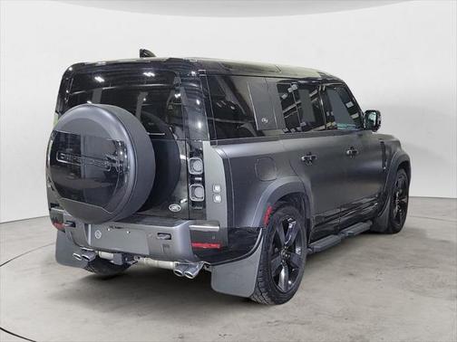 2022 Land Rover Defender 110 Carpathian Edition