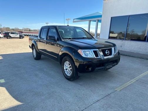Photo 3 of 22 of 2014 Nissan Frontier SV