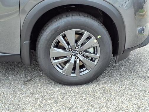 2025 Nissan Pathfinder S 4WD