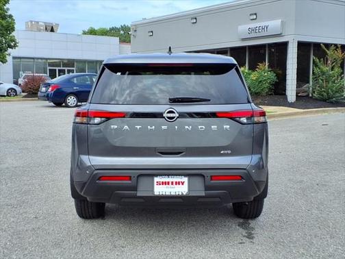 2025 Nissan Pathfinder S 4WD
