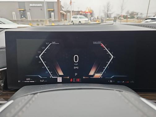 White 2024 BMW X5 xDrive40i