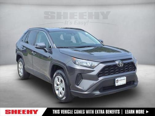 2020 Toyota RAV4 LE