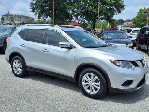 2016 Nissan Rogue SV