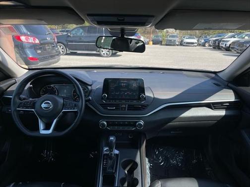 2020 Nissan Altima SR FWD
