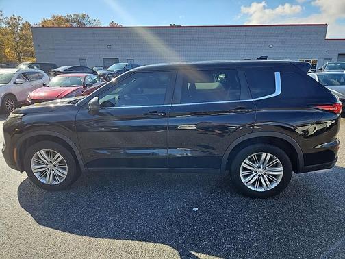 2022 Mitsubishi Outlander ES 2.5 S-AWC