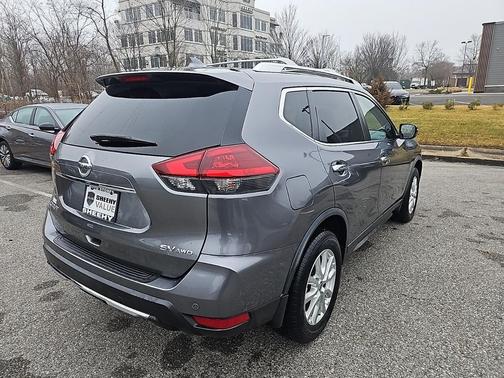 2020 Nissan Rogue SV