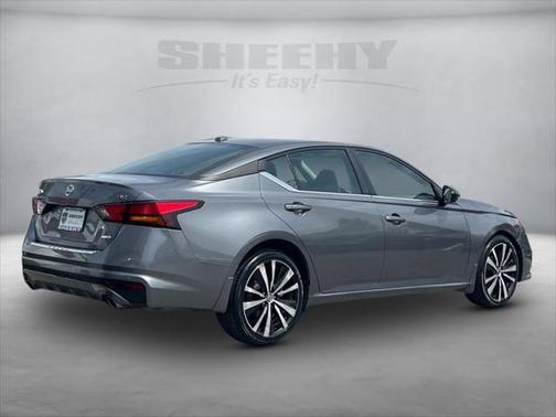2022 Nissan Altima SR Intelligent AWD