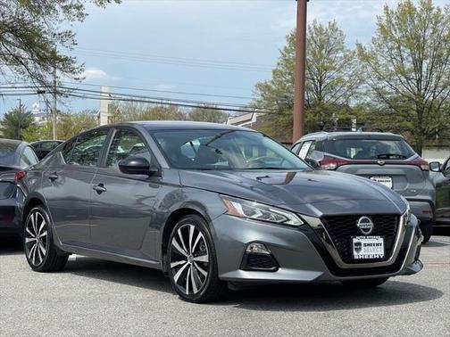 2022 Nissan Altima SR Intelligent AWD