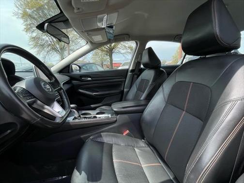 2022 Nissan Altima SR Intelligent AWD