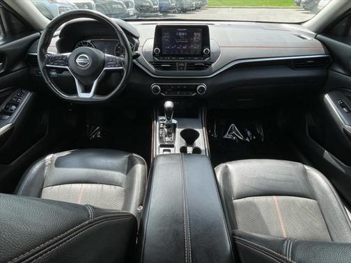 2022 Nissan Altima SR Intelligent AWD