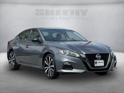 2022 Nissan Altima SR Intelligent AWD