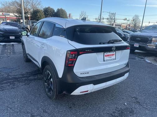 Fresh Powder 2026 Nissan Kicks SV