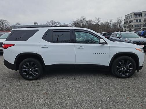2021 Chevrolet Traverse RS