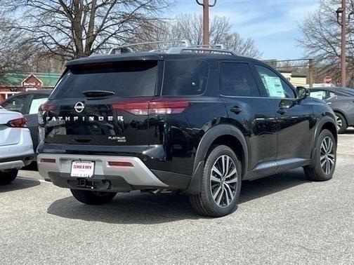 2025 Nissan Pathfinder Platinum 4WD