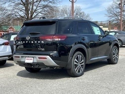 2025 Nissan Pathfinder Platinum 4WD