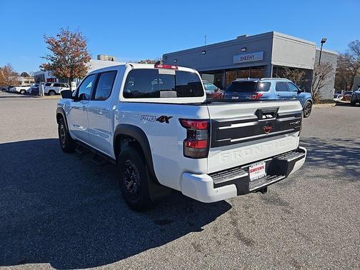 Glacier White 2026 Nissan Frontier PRO-4X