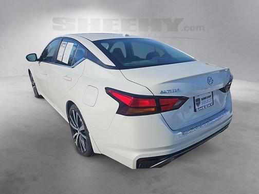 2021 Nissan Altima SR FWD