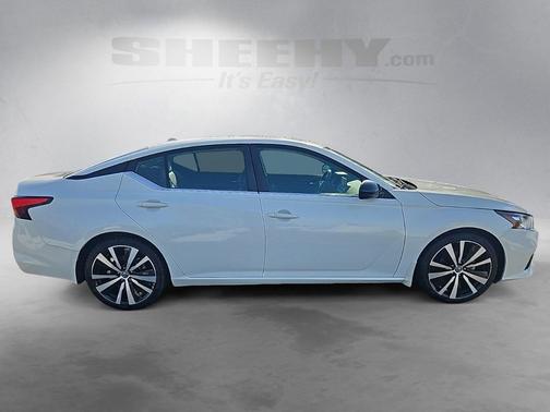 2021 Nissan Altima SR FWD