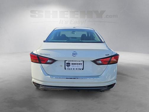 2021 Nissan Altima SR FWD