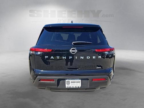 2024 Nissan Pathfinder S 4WD