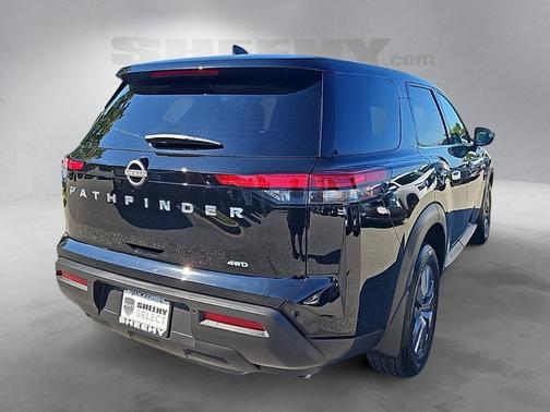 2024 Nissan Pathfinder S 4WD