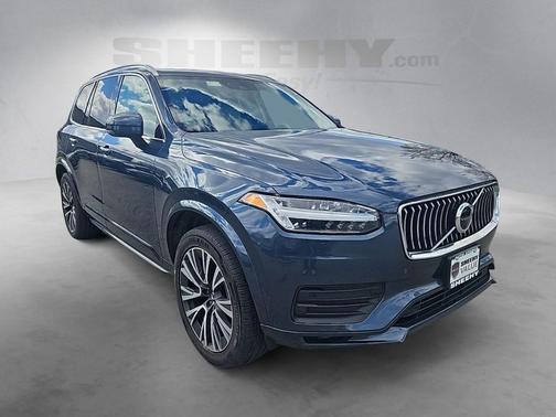 2020 Volvo XC90 T6 Momentum