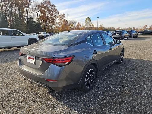 2025 Nissan Sentra SV