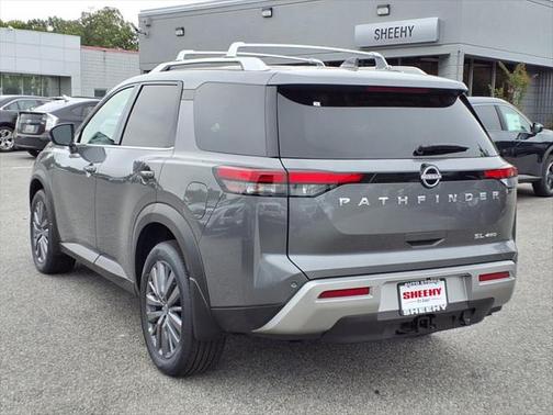 2025 Nissan Pathfinder SL 4WD