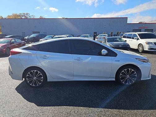 2022 Toyota Prius Prime XLE