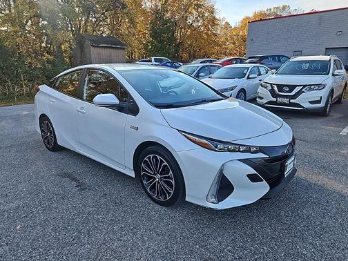 2022 Toyota Prius Prime XLE