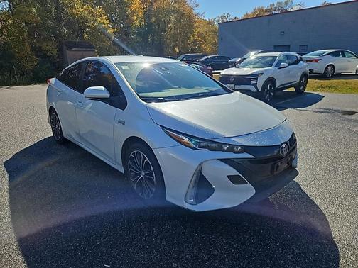 2022 Toyota Prius Prime XLE