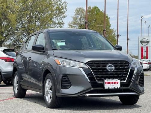 2025 Nissan Kicks S