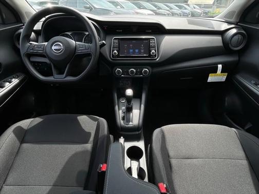 2025 Nissan Kicks S