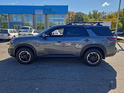 2024 Nissan Pathfinder Rock Creek 4WD