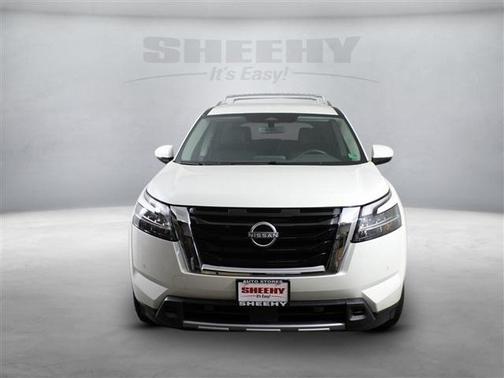 2024 Nissan Pathfinder SL 4WD
