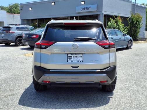 2022 Nissan Rogue SL