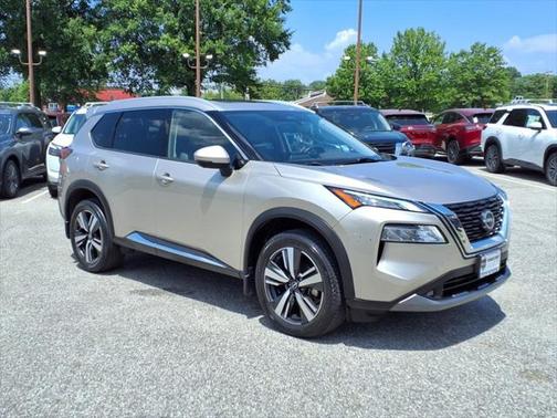 2022 Nissan Rogue SL